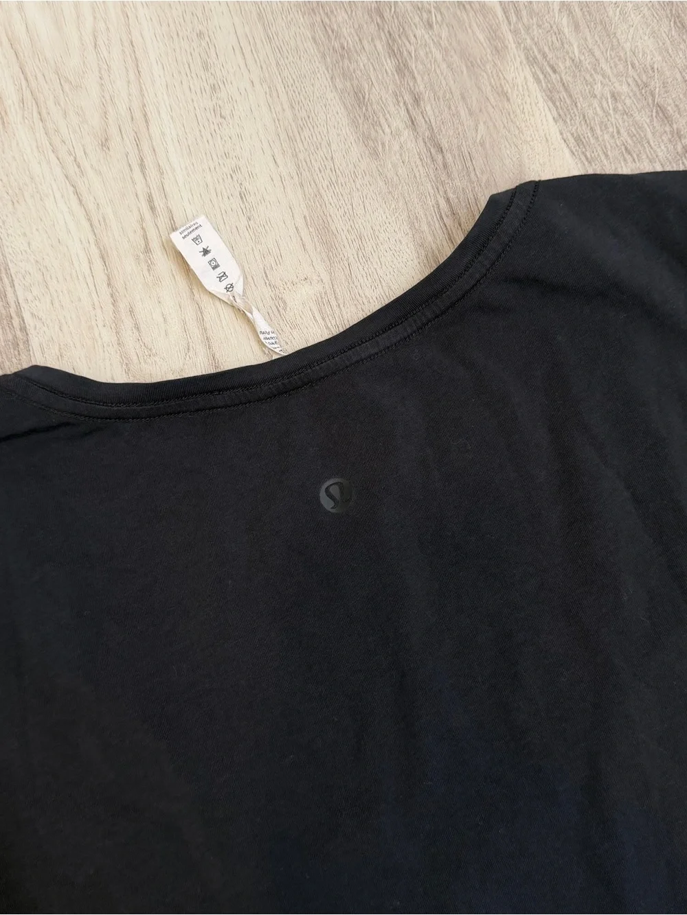 lululemon athletica 18 pit